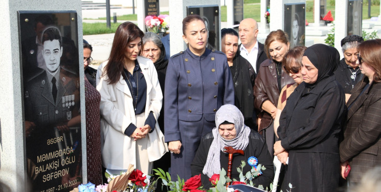 Hərbi Memorial Məzarlıqda Vətən müharibəsi şəhidi Məmmədağa Səfərovun ildönümü münasibətilə məzarı ziyarət olunub